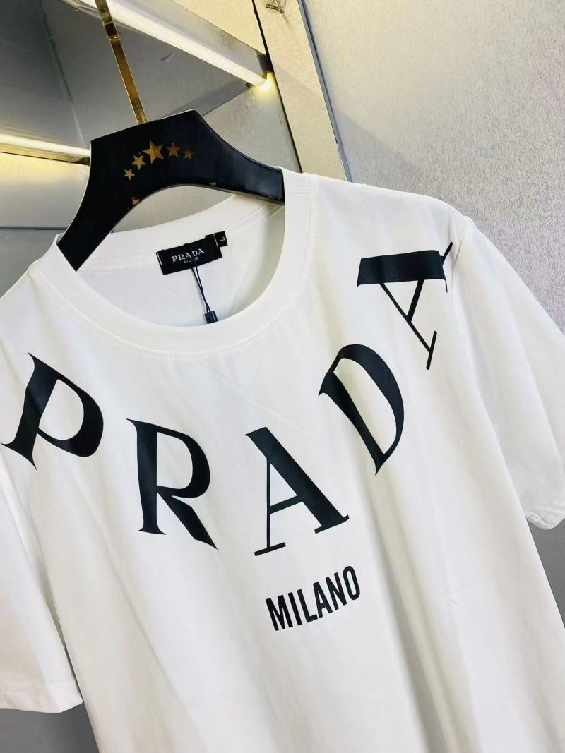 Prada T-Shirts Modern 171810