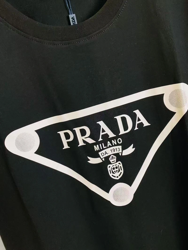 Prada T-Shirts DailyWear 171802
