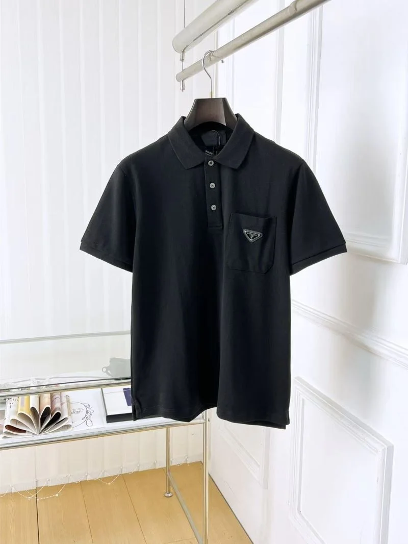 Refined Prada T-Shirts 166757