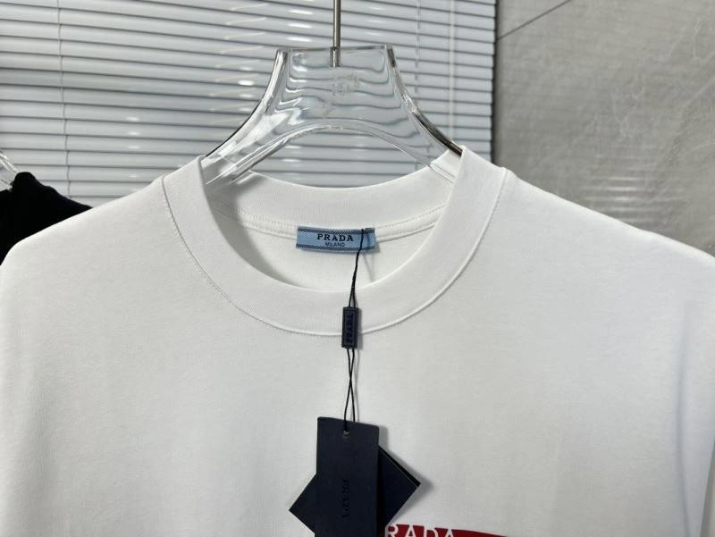 Casual Prada T-Shirts 171501
