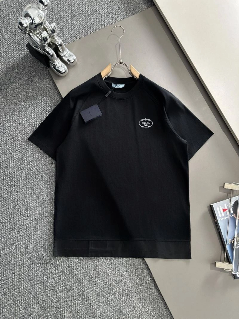 Prada T-Shirts ModernLook 171799