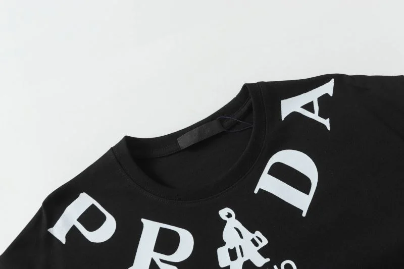 WellDesigned Prada T-Shirts 166771