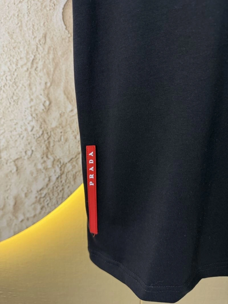 Durable Prada T-Shirts 171386