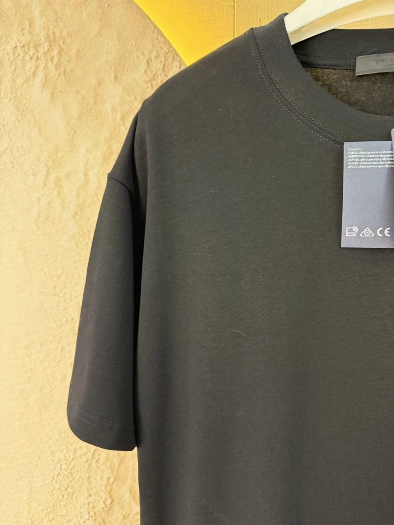 Durable Prada T-Shirts 171386