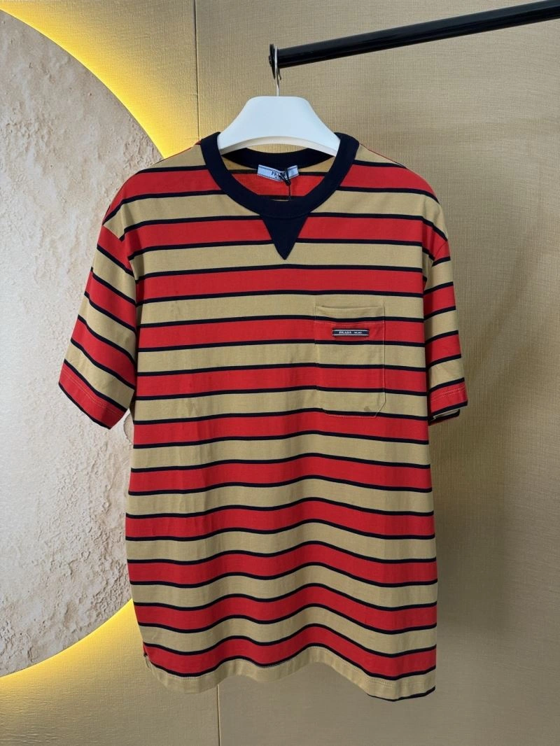 Fashionable Prada T-Shirts 171383