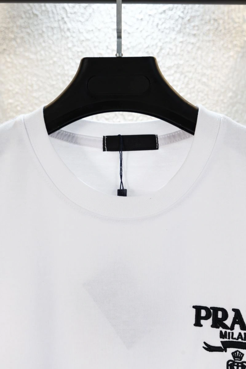 WellDesigned Prada T-Shirts 171426