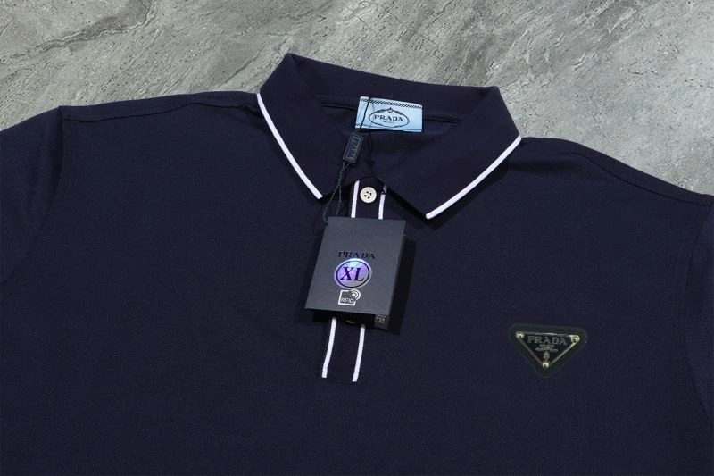 Functional Prada T-Shirts 171377