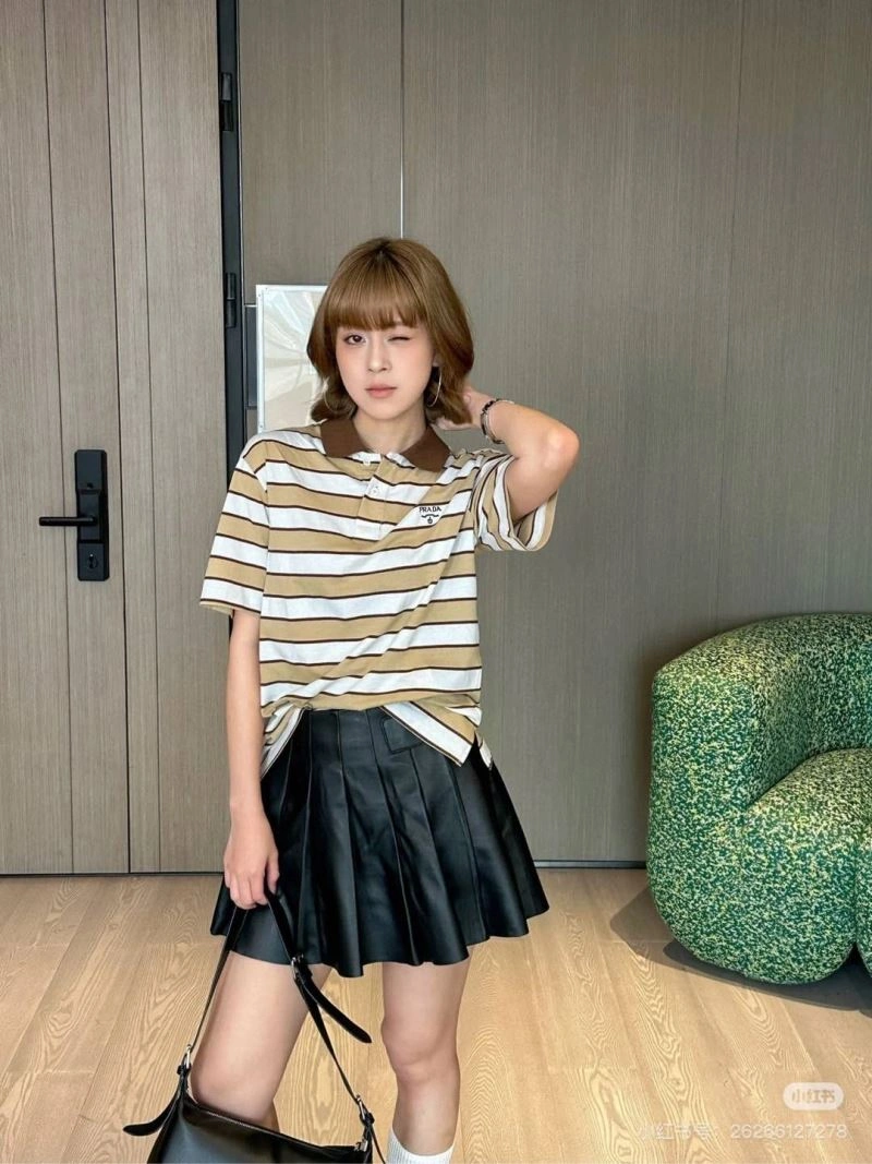 Prada T-Shirts Lightweight 171371