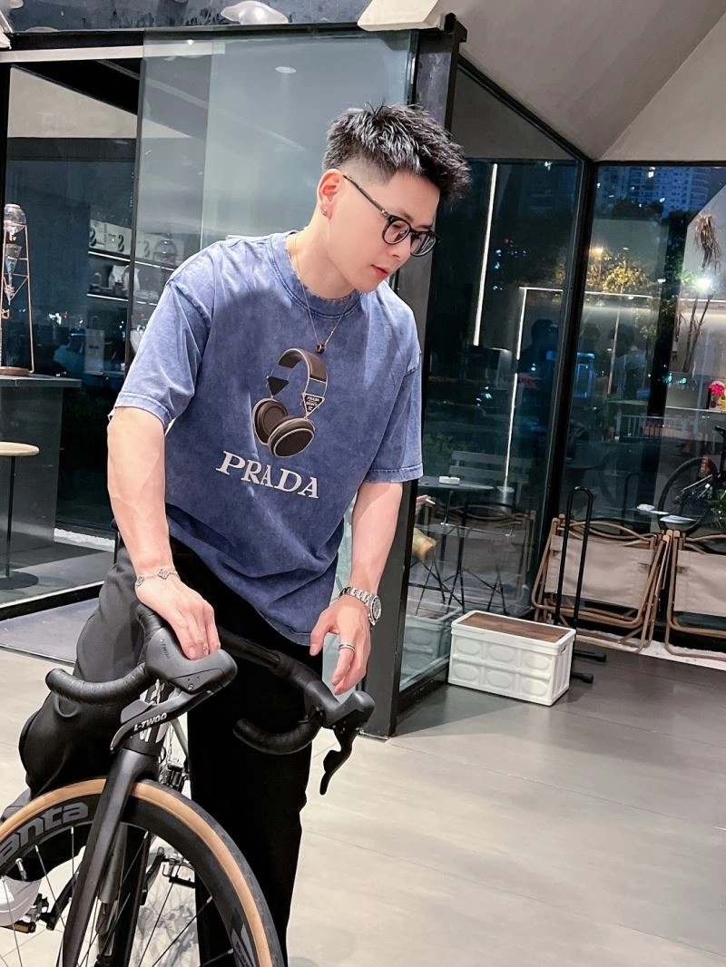 Prada T-Shirts OnTrend 171380