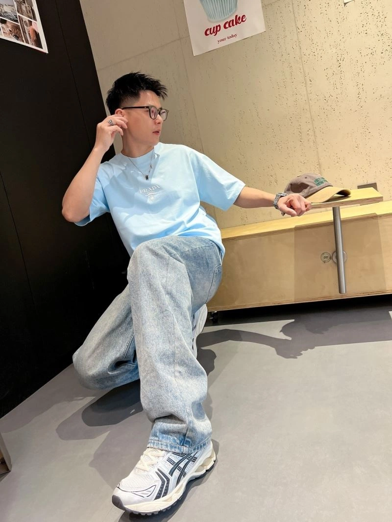 Prada T-Shirts Trendsetting 171370