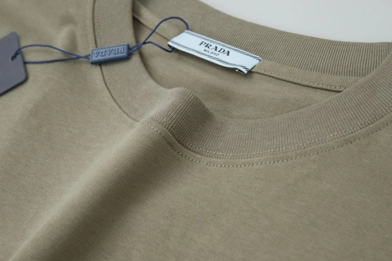 Packable Prada T-Shirts 171402