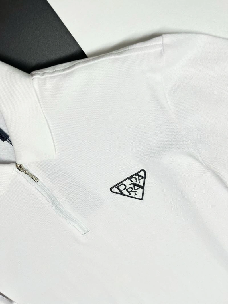 ModernLook Prada T-Shirts 171395