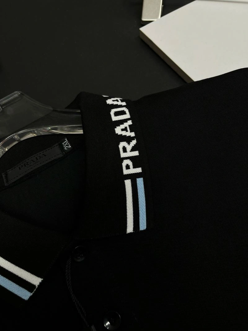 Prada T-Shirts UrbanStyle 171345