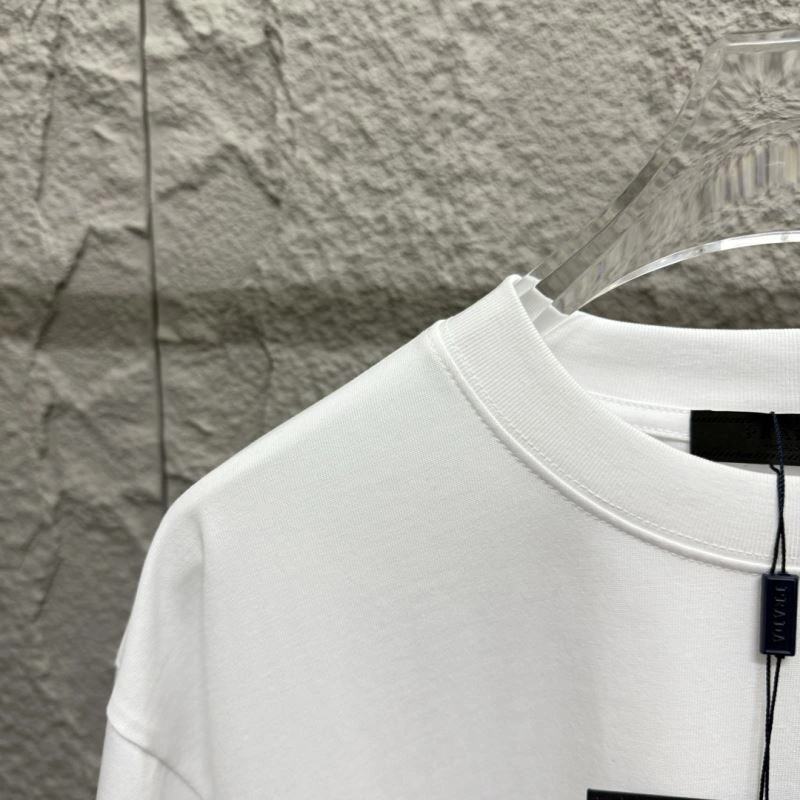 Prada T-Shirts ModernLook 171319