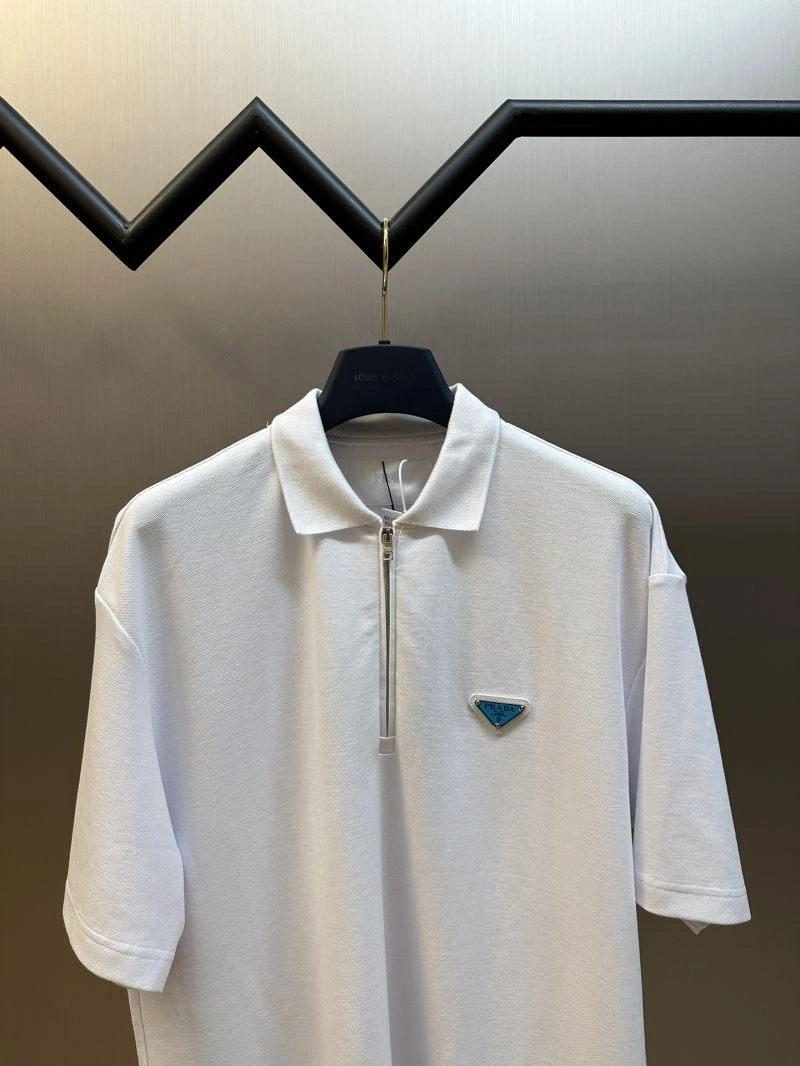 Premium Prada T-Shirts 171324