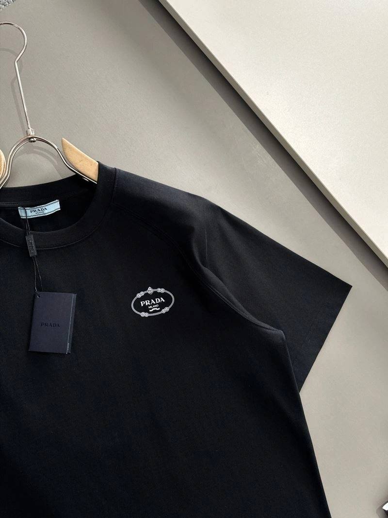 Sophisticated Prada T-Shirts 171307