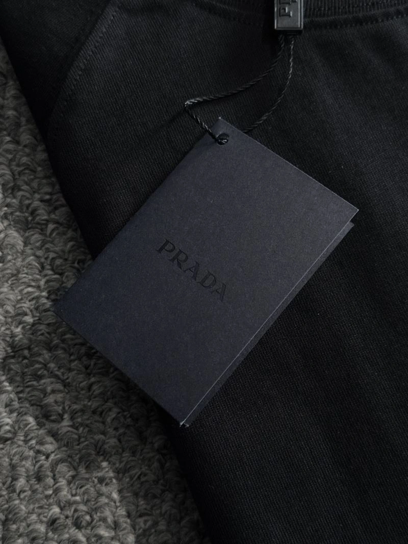 Sophisticated Prada T-Shirts 171307