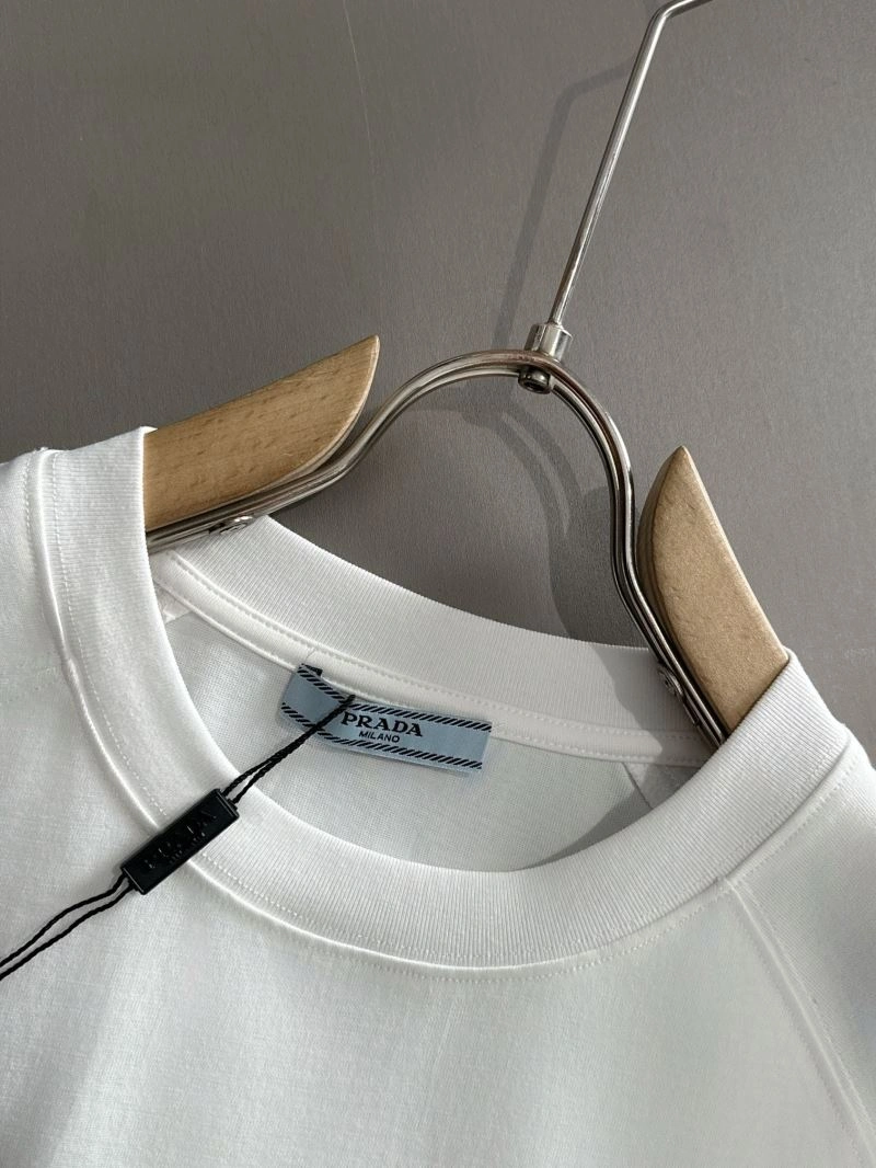 Prada T-Shirts Effortless 171351