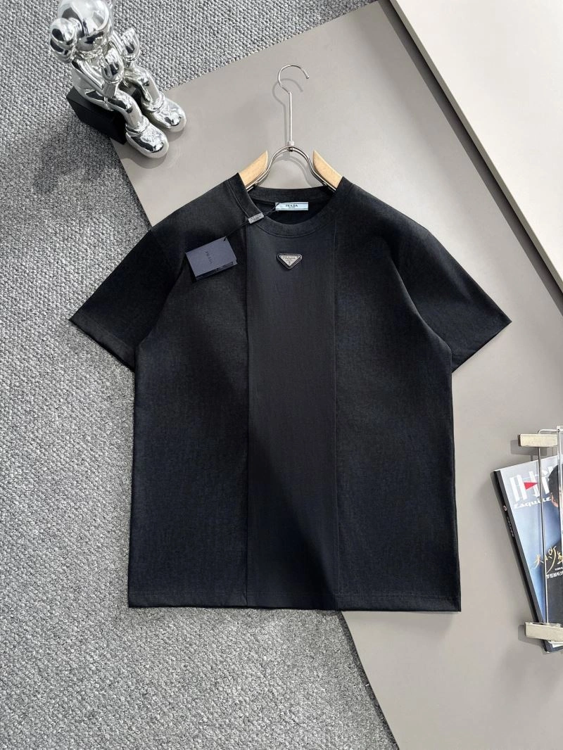 Prada T-Shirts Classic 171308