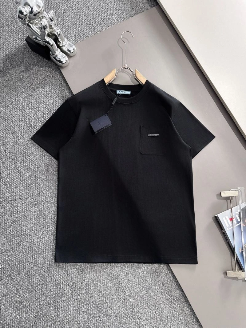 Classic Prada T-Shirts 171304
