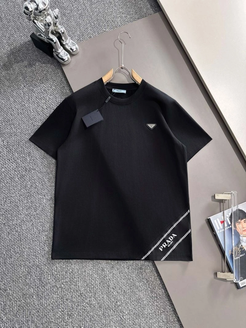 Stylish Prada T-Shirts 171336
