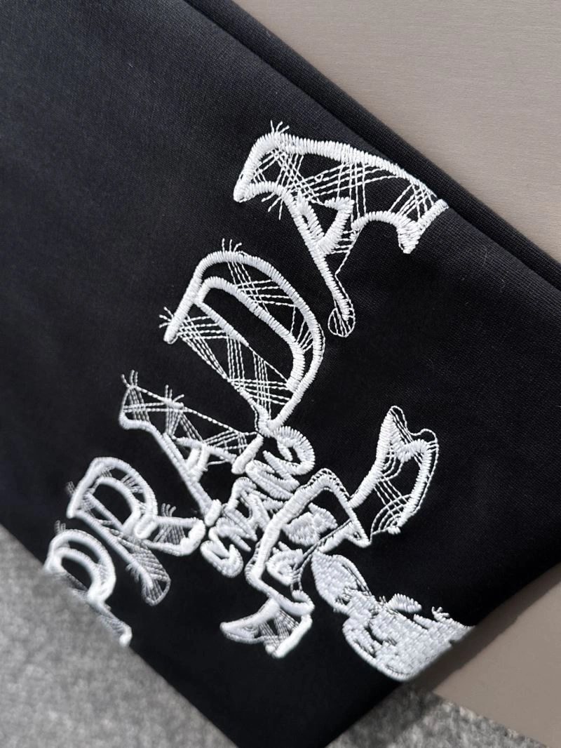 Effortless Prada T-Shirts 171295