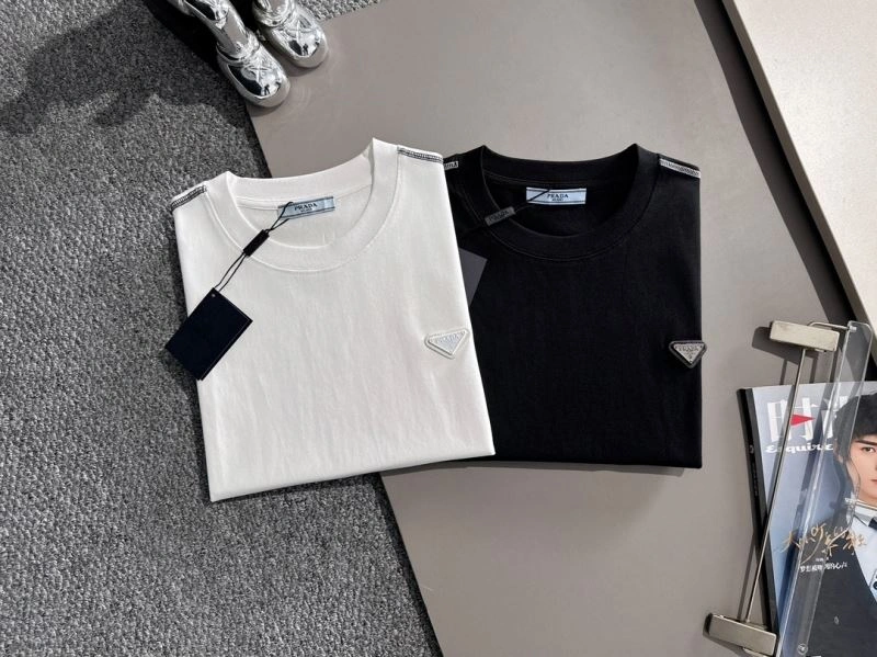 Comfortable Prada T-Shirts 171330