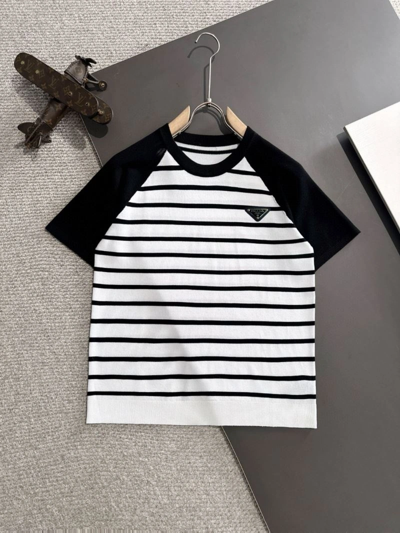 Minimalist Prada T-Shirts 171284