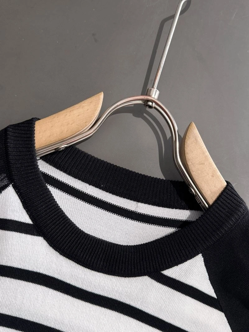 Minimalist Prada T-Shirts 171284