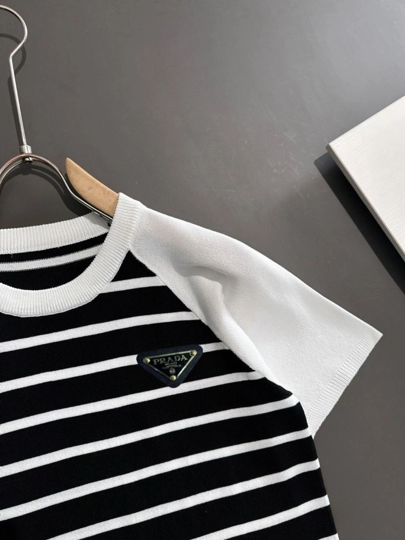 Prada T-Shirts Comfortable 171315