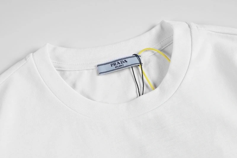 Prada T-Shirts Sleek 171278