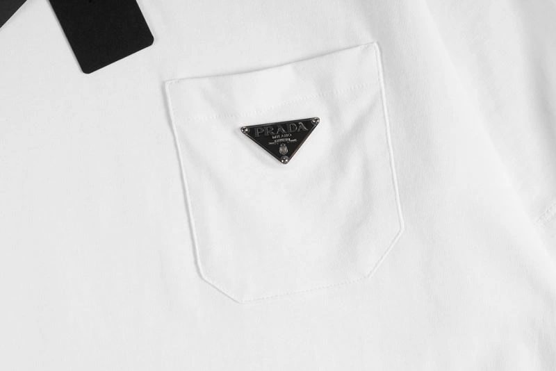 Prada T-Shirts Sleek 171278