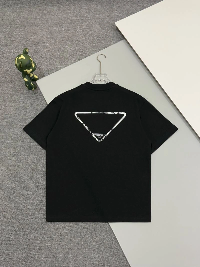 Effortless Prada T-Shirts 171271