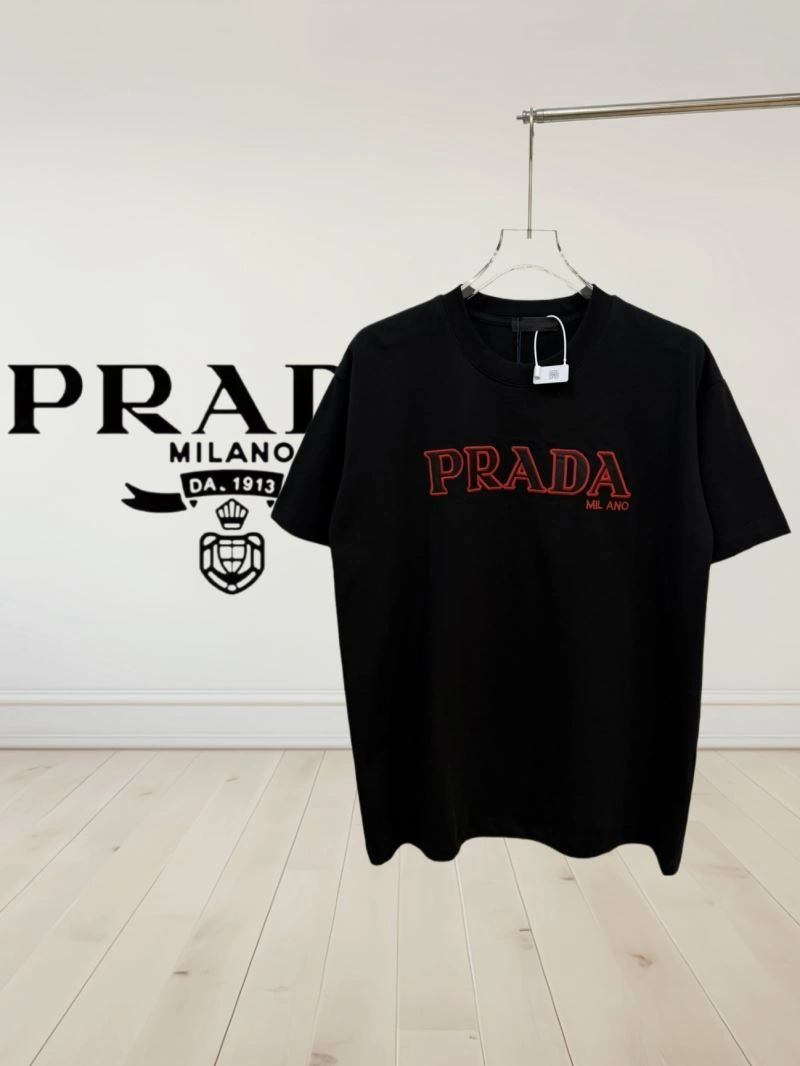 Effortless Prada T-Shirts 171268