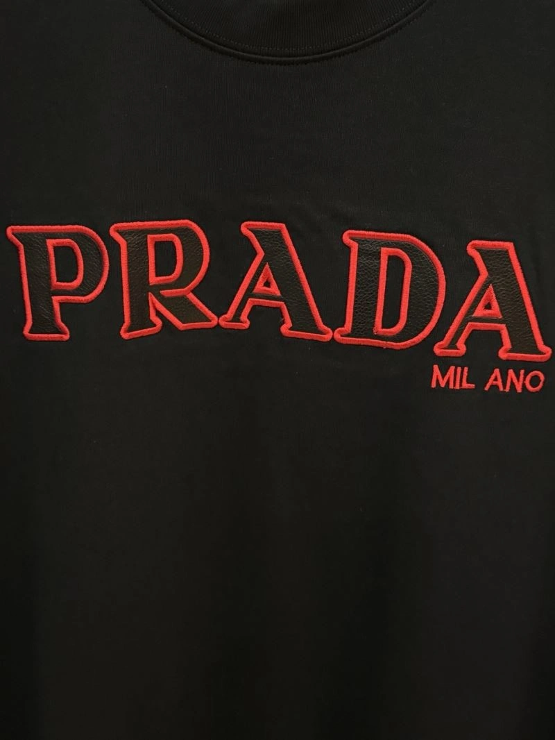 Effortless Prada T-Shirts 171268