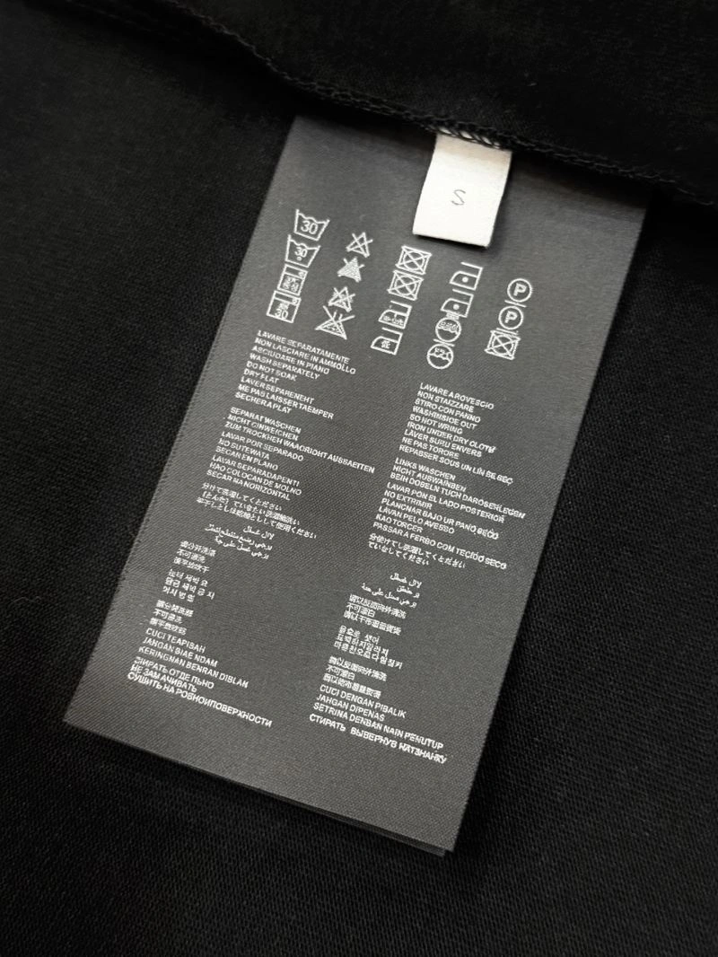 FashionForward Prada T-Shirts 171350