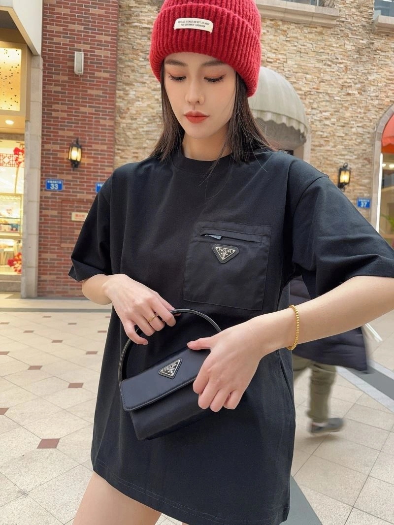 FashionForward Prada T-Shirts 171350