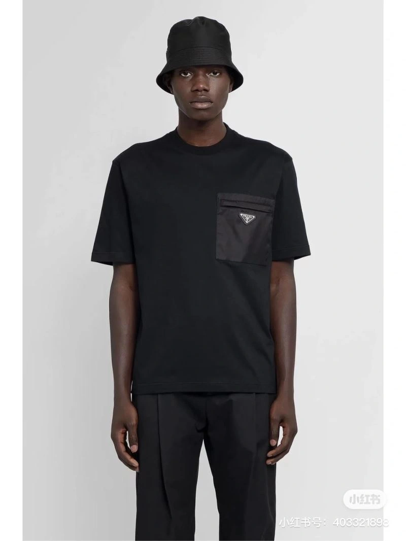 FashionForward Prada T-Shirts 171350