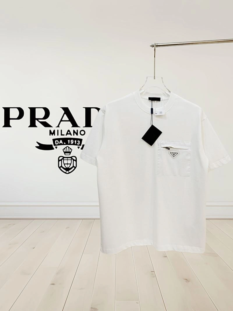 WellDesigned Prada T-Shirts 171265