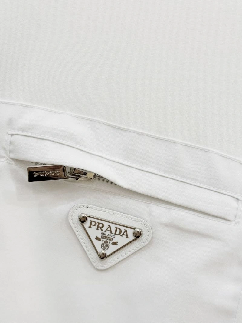 WellDesigned Prada T-Shirts 171265