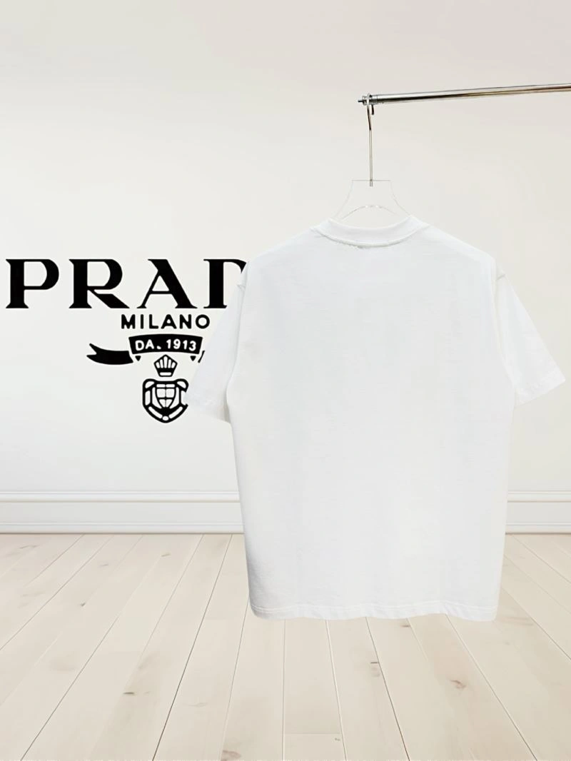 WellDesigned Prada T-Shirts 171269