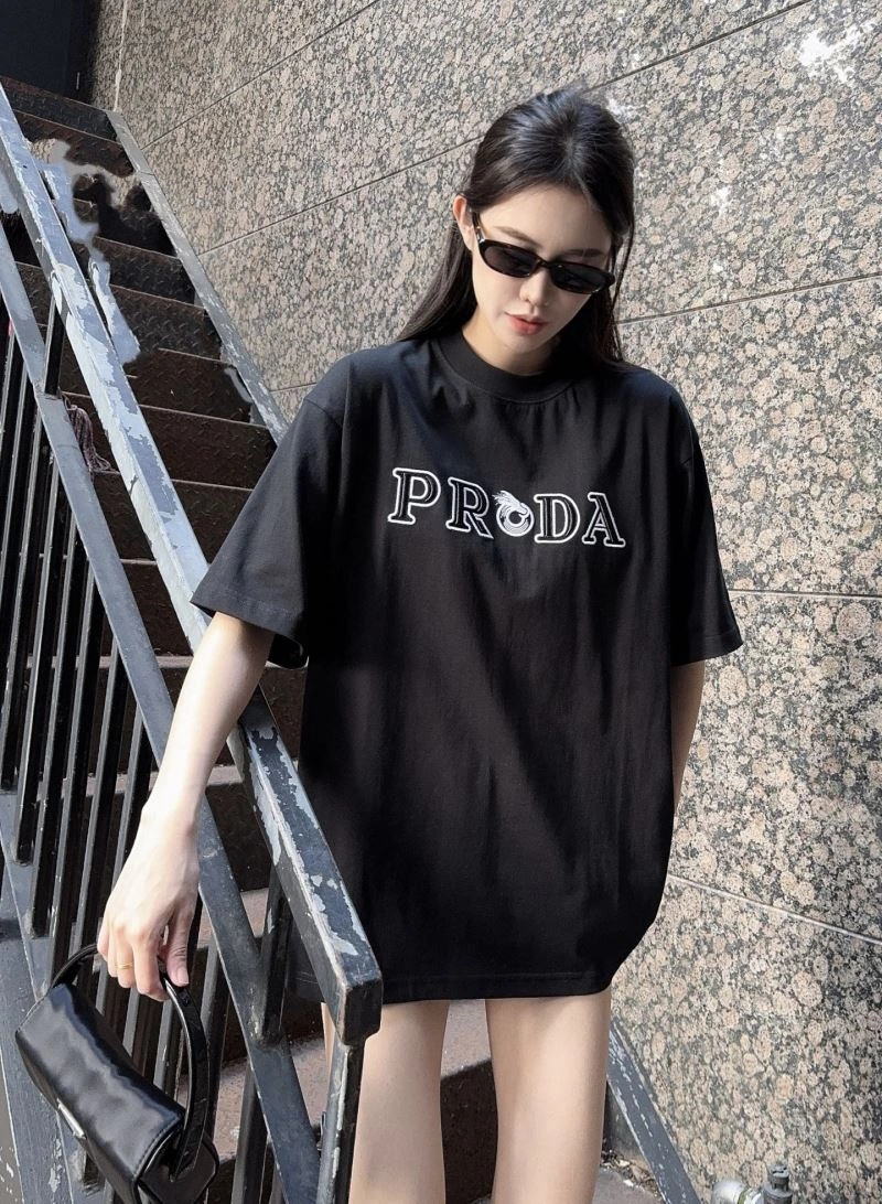 FashionForward Prada T-Shirts 171259