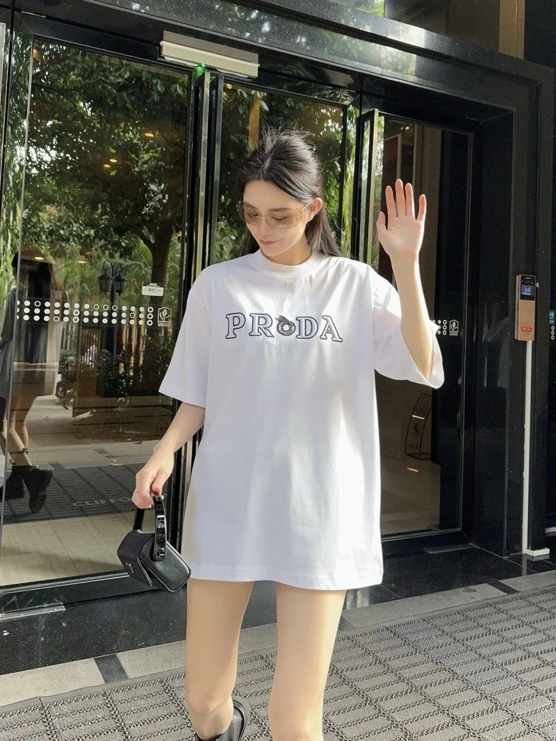 Prada T-Shirts Soft 171267