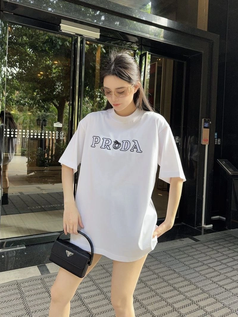Prada T-Shirts Soft 171267