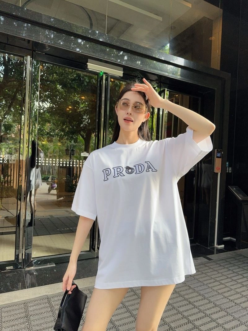 Prada T-Shirts Soft 171267