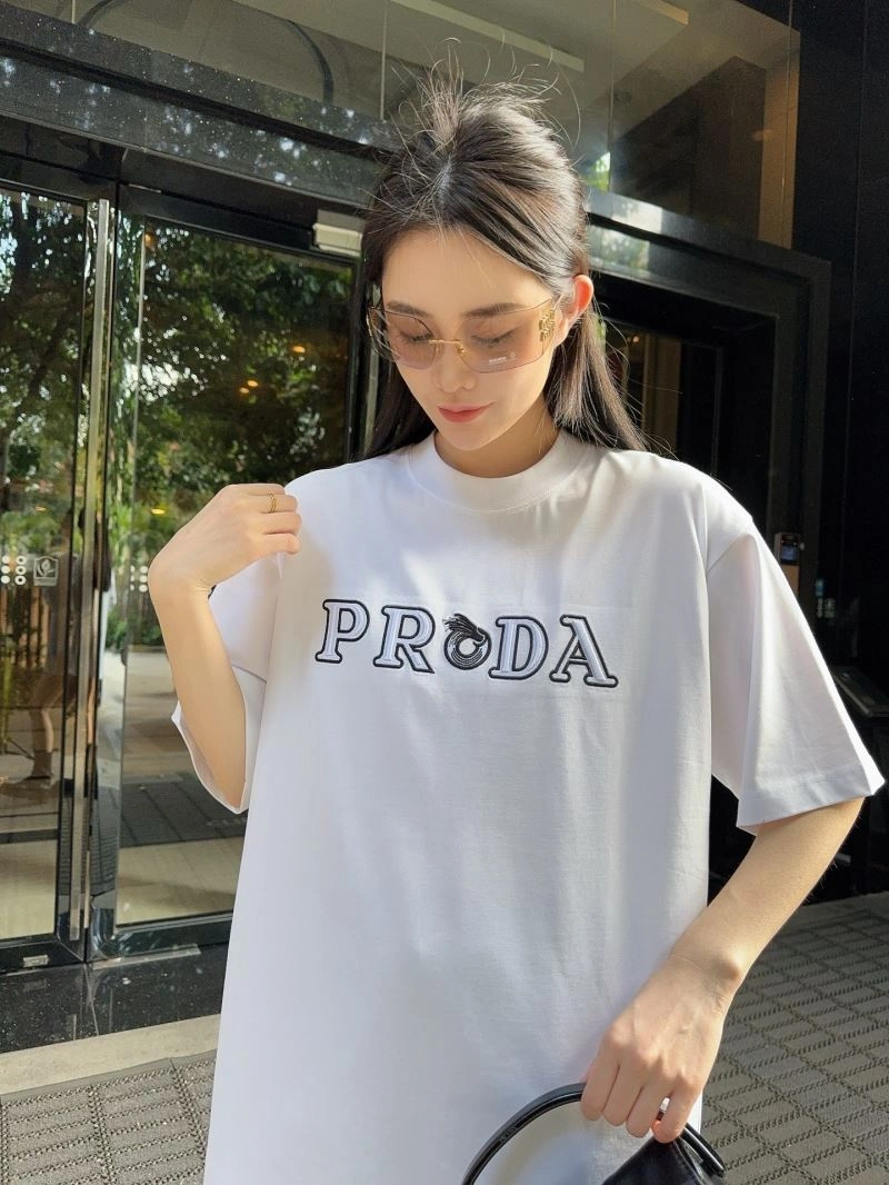 Prada T-Shirts Soft 171267