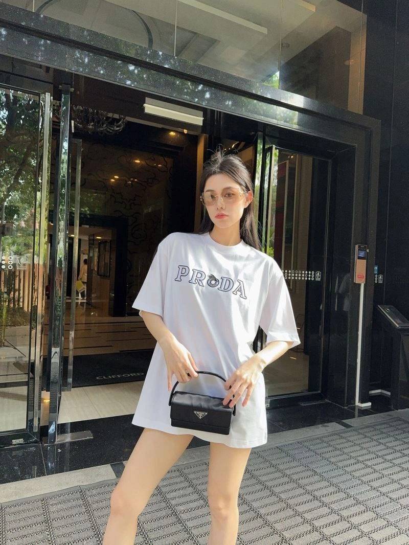 Prada T-Shirts Soft 171267