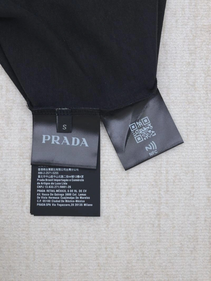Timeless Prada T-Shirts 171255