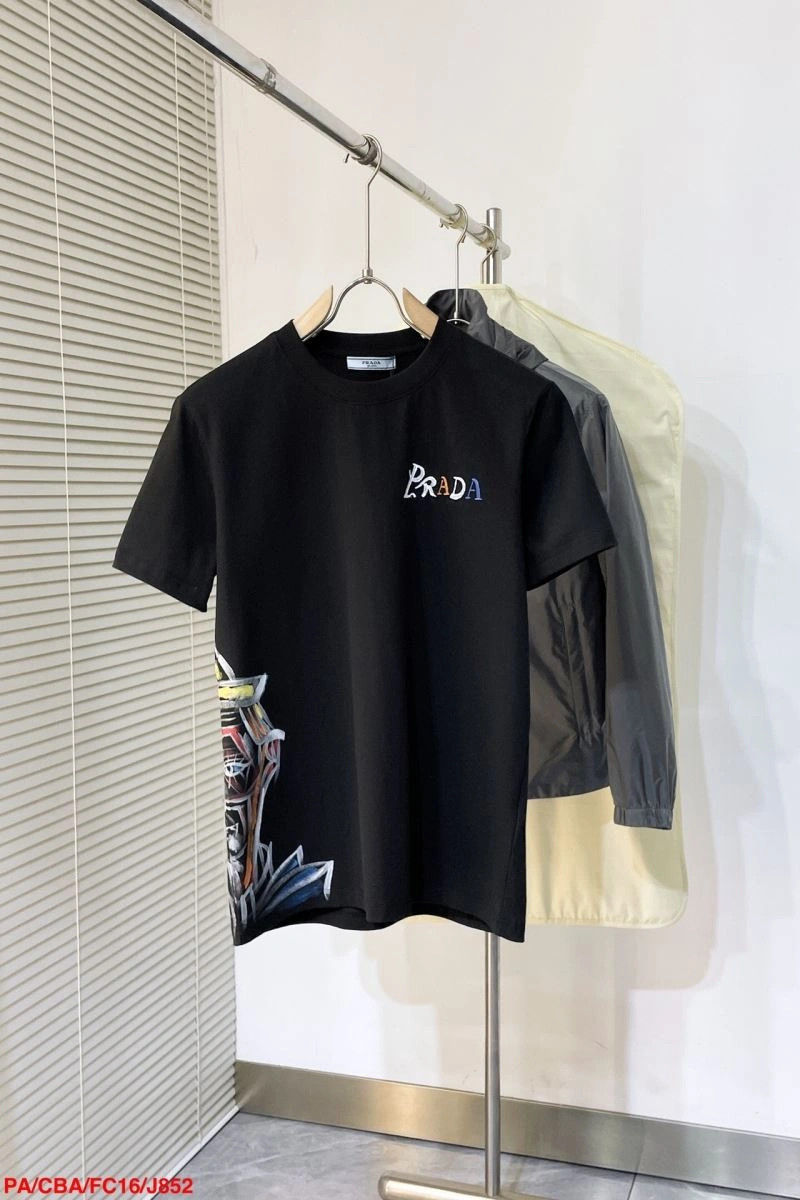 ModernLook Prada T-Shirts 171578