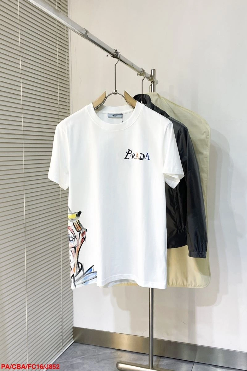 ModernLook Prada T-Shirts 171578